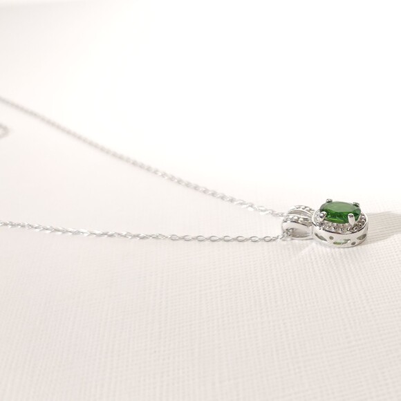 Chrome Diopside Pendant Necklace - Picture 7 of 10